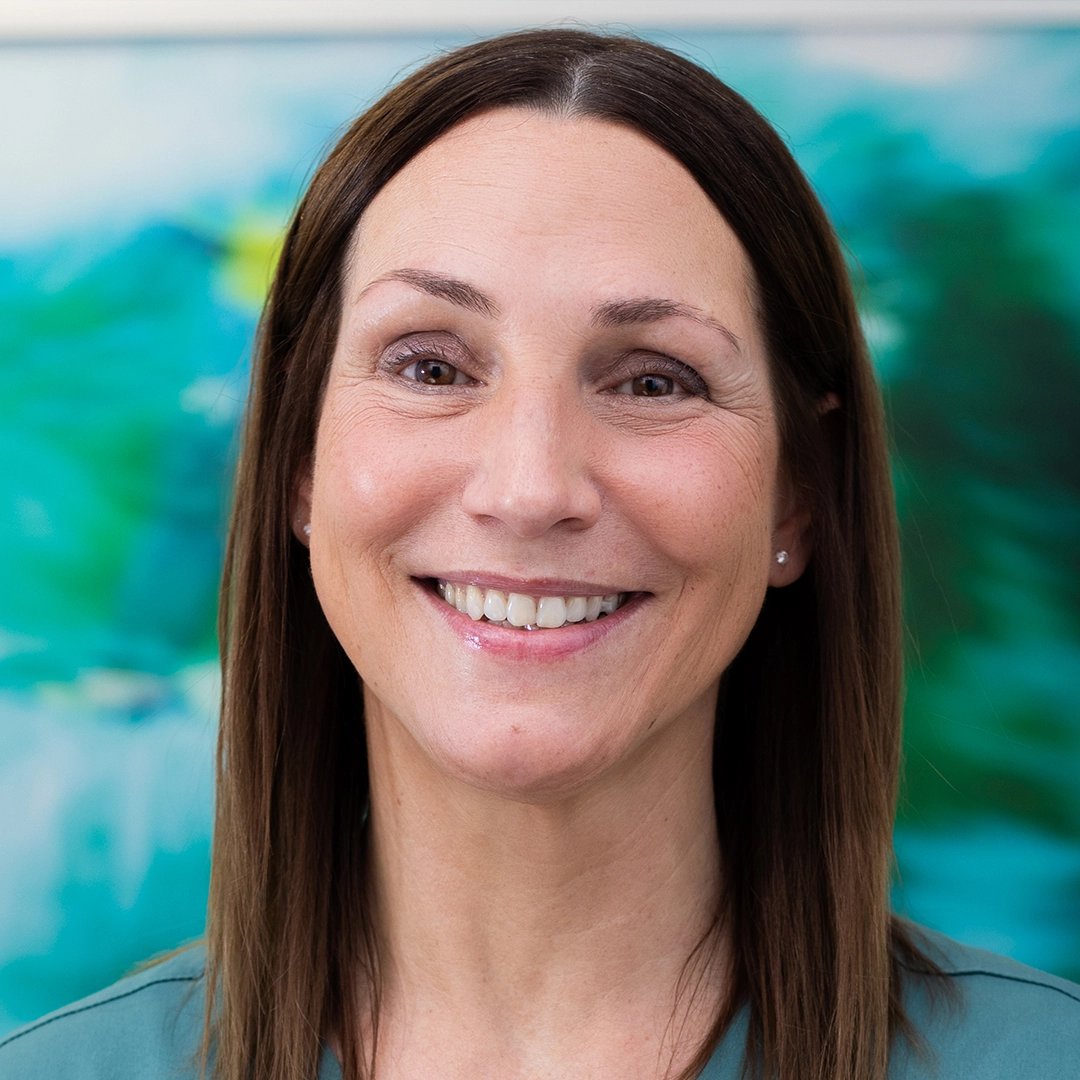 Portraitfoto von Sonja Silveira, Praxismanagerin und MFA.