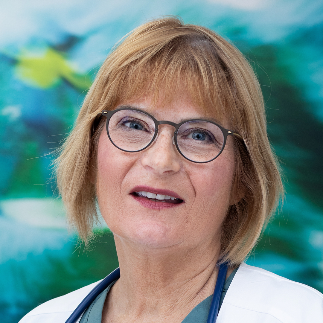 Portraitfoto von Dr. med. Pia Tilch-Mentz, Fachärztin für Allgemeinmedizin mit Zusatzqualifikationen in Psychotherapie und Naturheilverfahren
